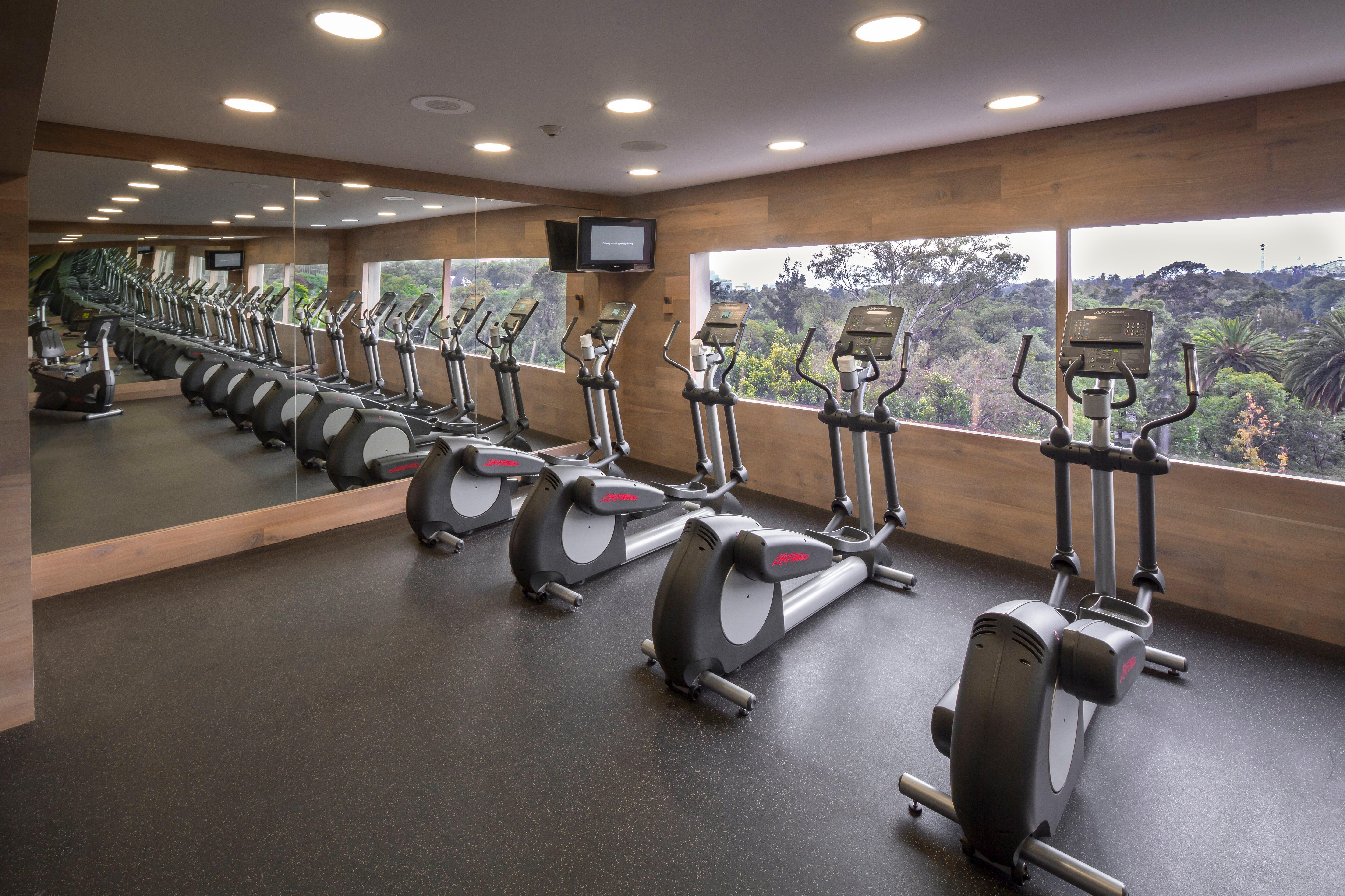 Presidente Intercontinental Mexico City By Ihg Dış mekan fotoğraf Elliptical cross trainer
