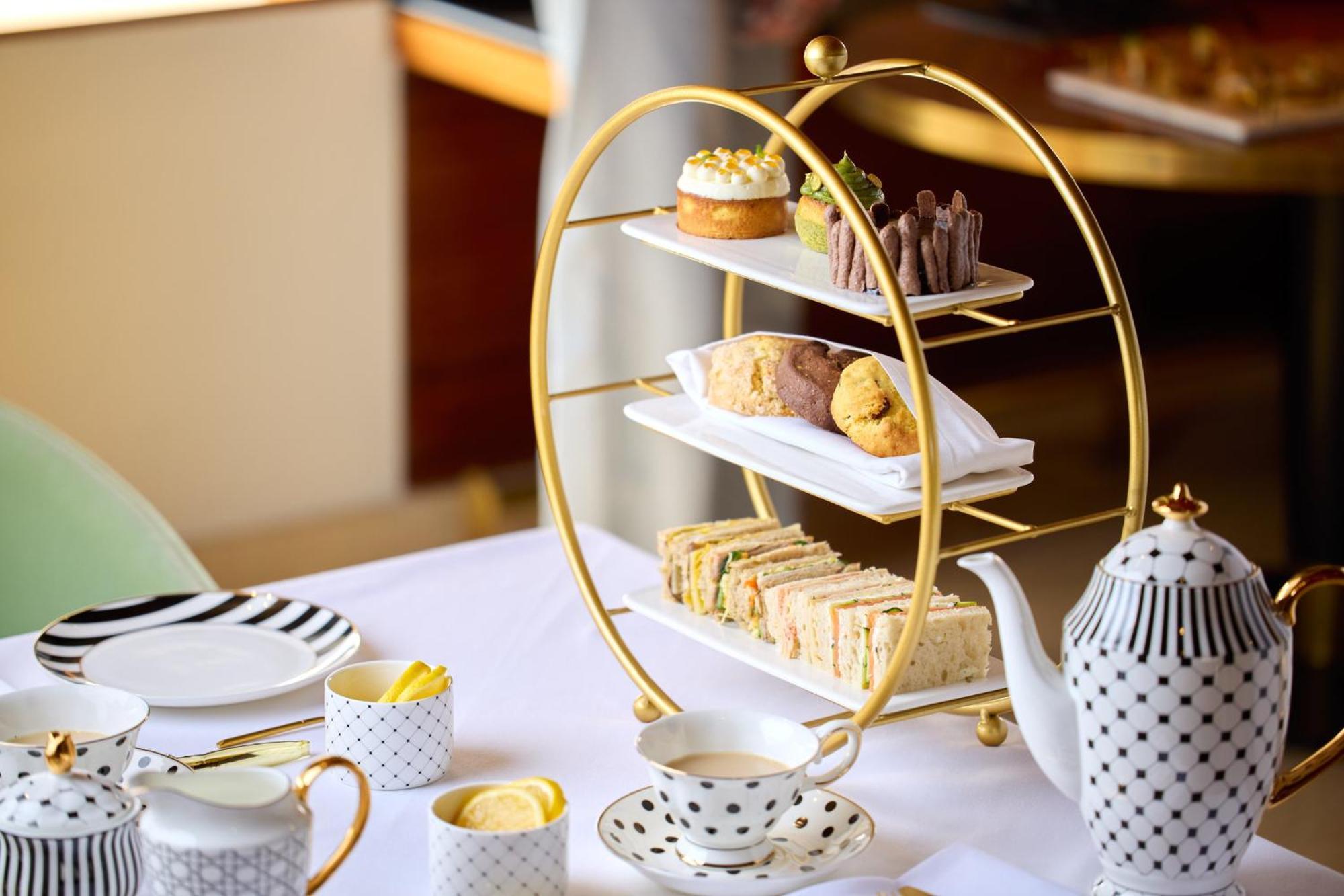 Presidente Intercontinental Mexico City By Ihg Dış mekan fotoğraf Afternoon tea at the Ritz-Carlton, DIFC, Dubai